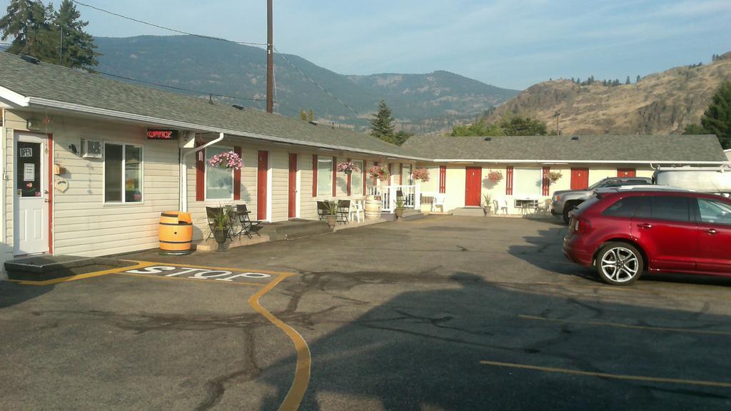 Mount View Motel Oliver Exteriér fotografie